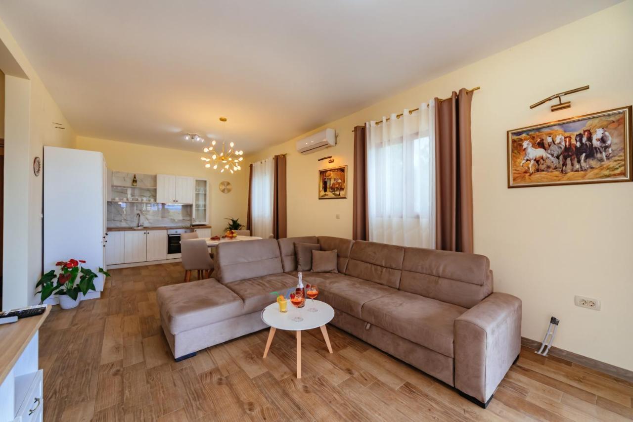 Holiday Home Sea Petrovazzo Esterno foto